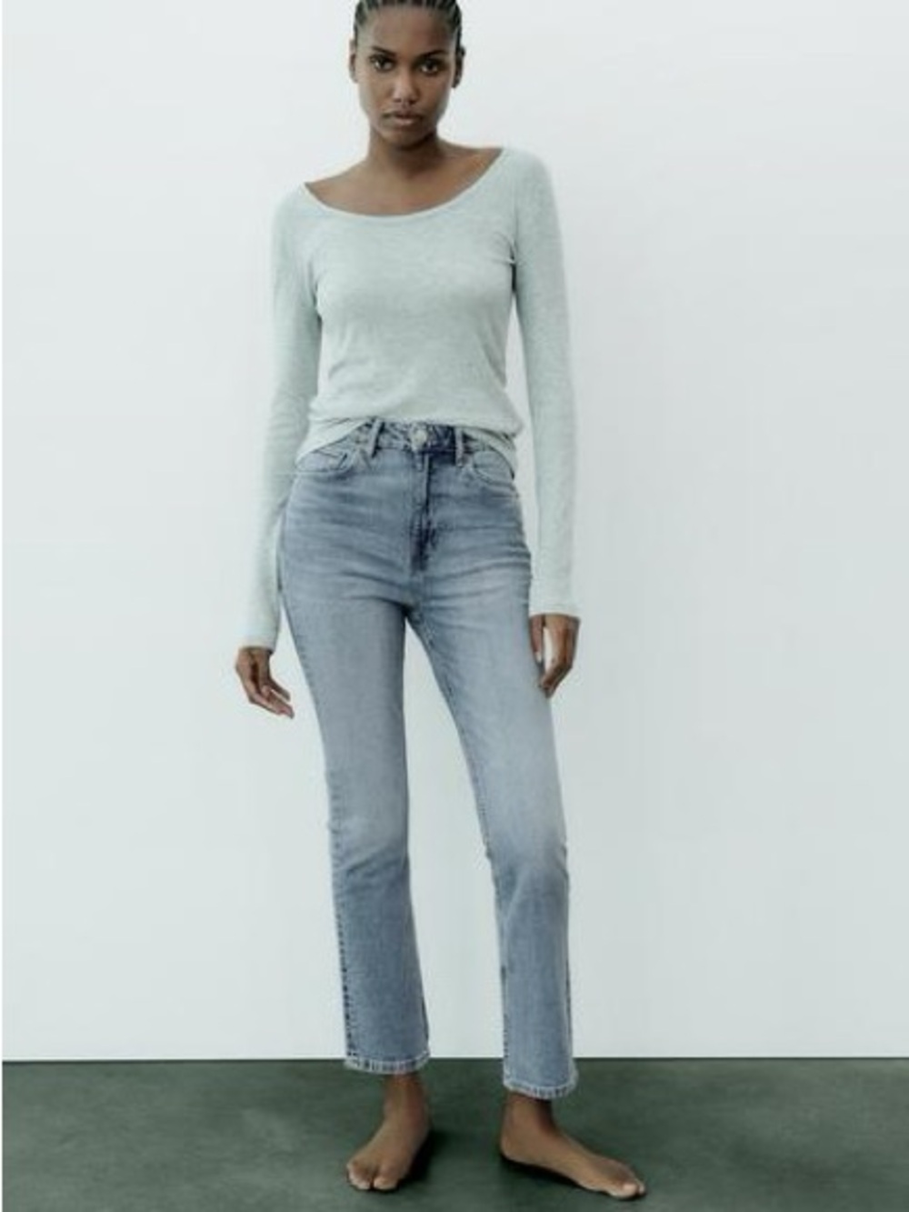 Zara 
TRF STOVE PIPE JEANS WITH A HIGH WAIST